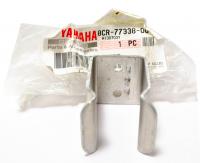 Кронштейн YAMAHA 8CR-77338-00-00