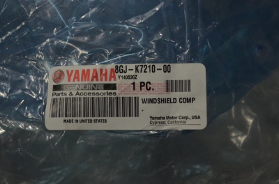 Стекло ветровое YAMAHA 8GJ-K7210-00-00 RPZ50MP