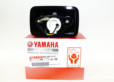 Фонарь YAMAHA 8FN-84710-01-00 задний в сборе